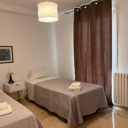 18 Torres Santa Cruz *