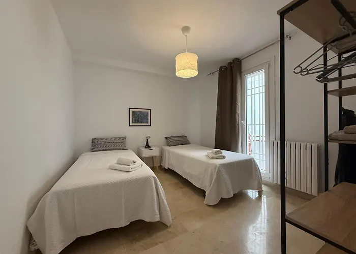 18 Torres Santa Cruz * Zaragoza